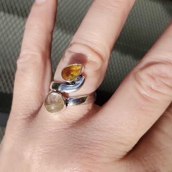 New Golden Rutile and Citrine Adjustable Silver Ring. - Picture 7 of 14